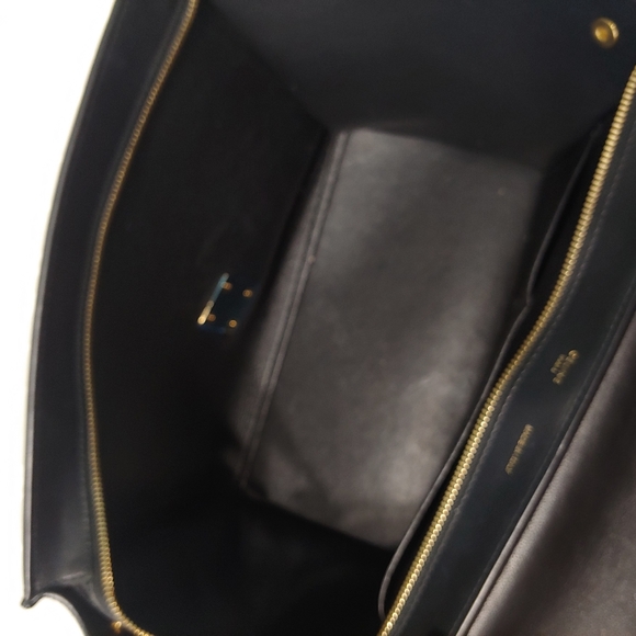 Celine Croc Embossed Medium Trapeze - Picture 13 of 16